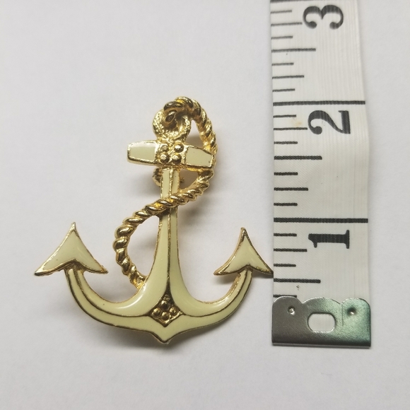 Anchor Brooche - Picture 2 of 4